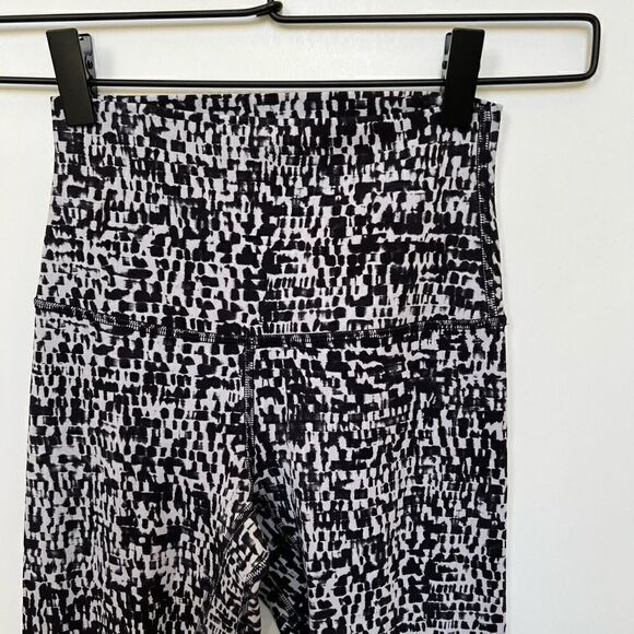 Lululemon Align Pant II 25" High Rise Leggings Urban Block Ice Grey Black size 2 - Picture 6 of 14